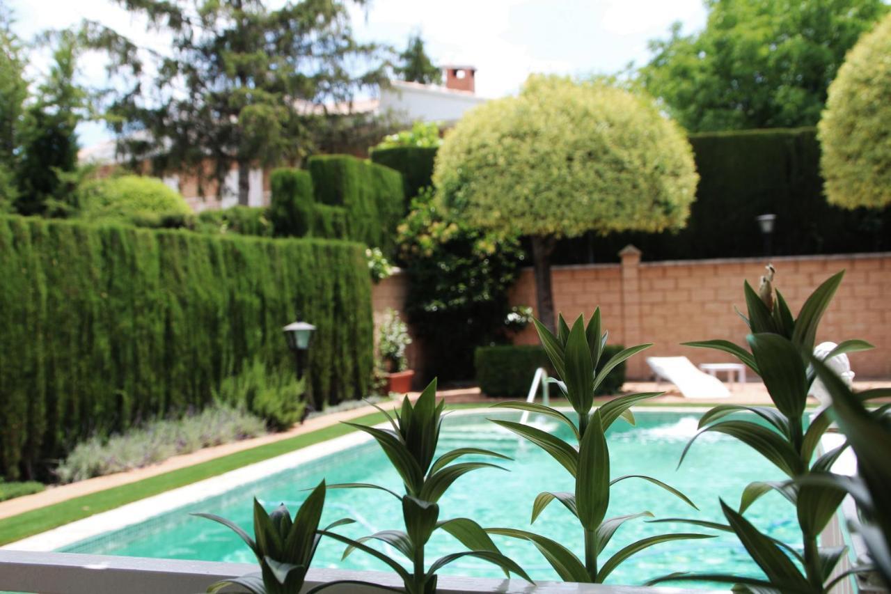 El Jardín De La Abuela Сasa de vacaciones Granada